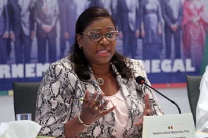 Guéguerre avec Jamm ak Njariñ à Guédiawaye : l’APR retire Néné Fatima Tall des lites de l’inter-coalition